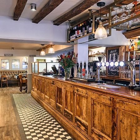 The Red Lion Hotel Odiham Buitenkant foto