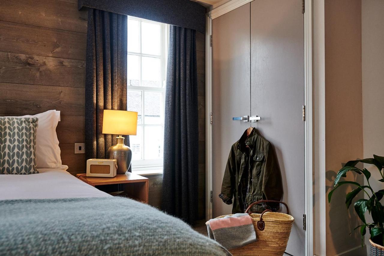 The Red Lion Hotel Odiham Buitenkant foto